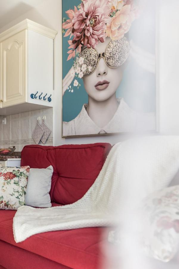 Apartment Desert Rose Split Bagian luar foto