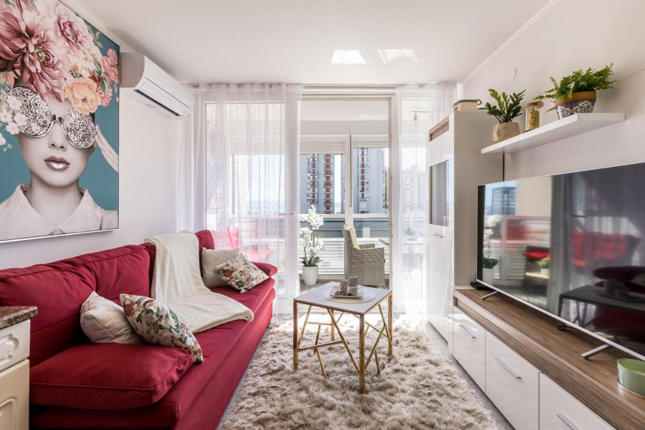 Apartment Desert Rose Split Bagian luar foto