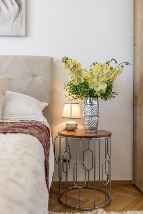 Apartment Desert Rose Split Bagian luar foto