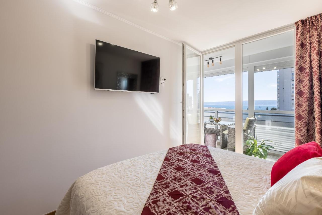 Apartment Desert Rose Split Bagian luar foto