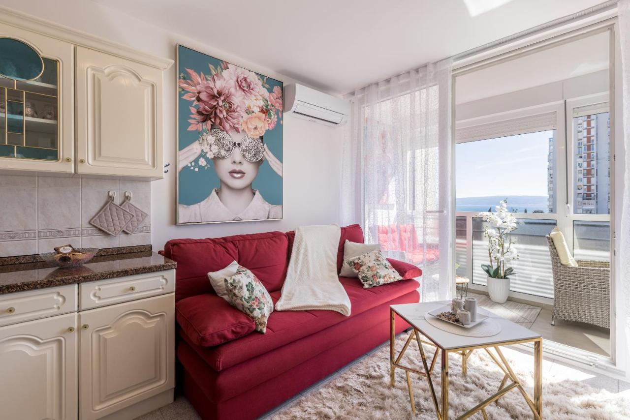 Apartment Desert Rose Split Bagian luar foto