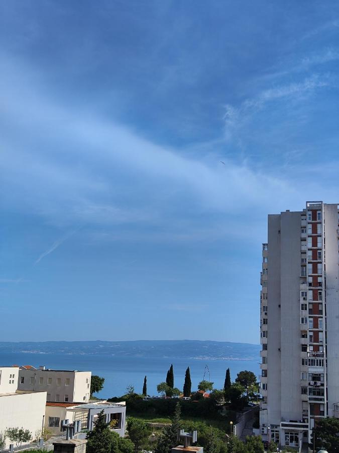 Apartment Desert Rose Split Bagian luar foto